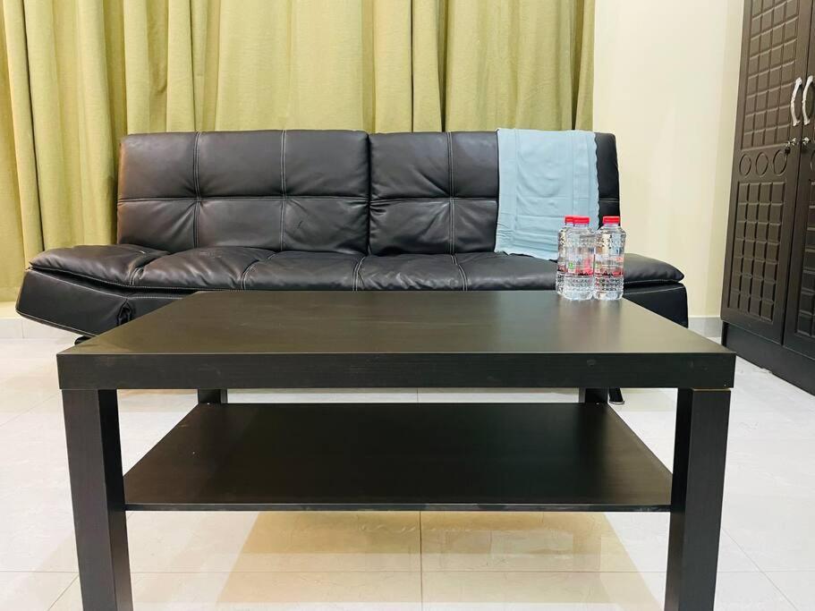 Luxury Private Studio Apartment Close To Airport Abu Dhabi Exterior foto